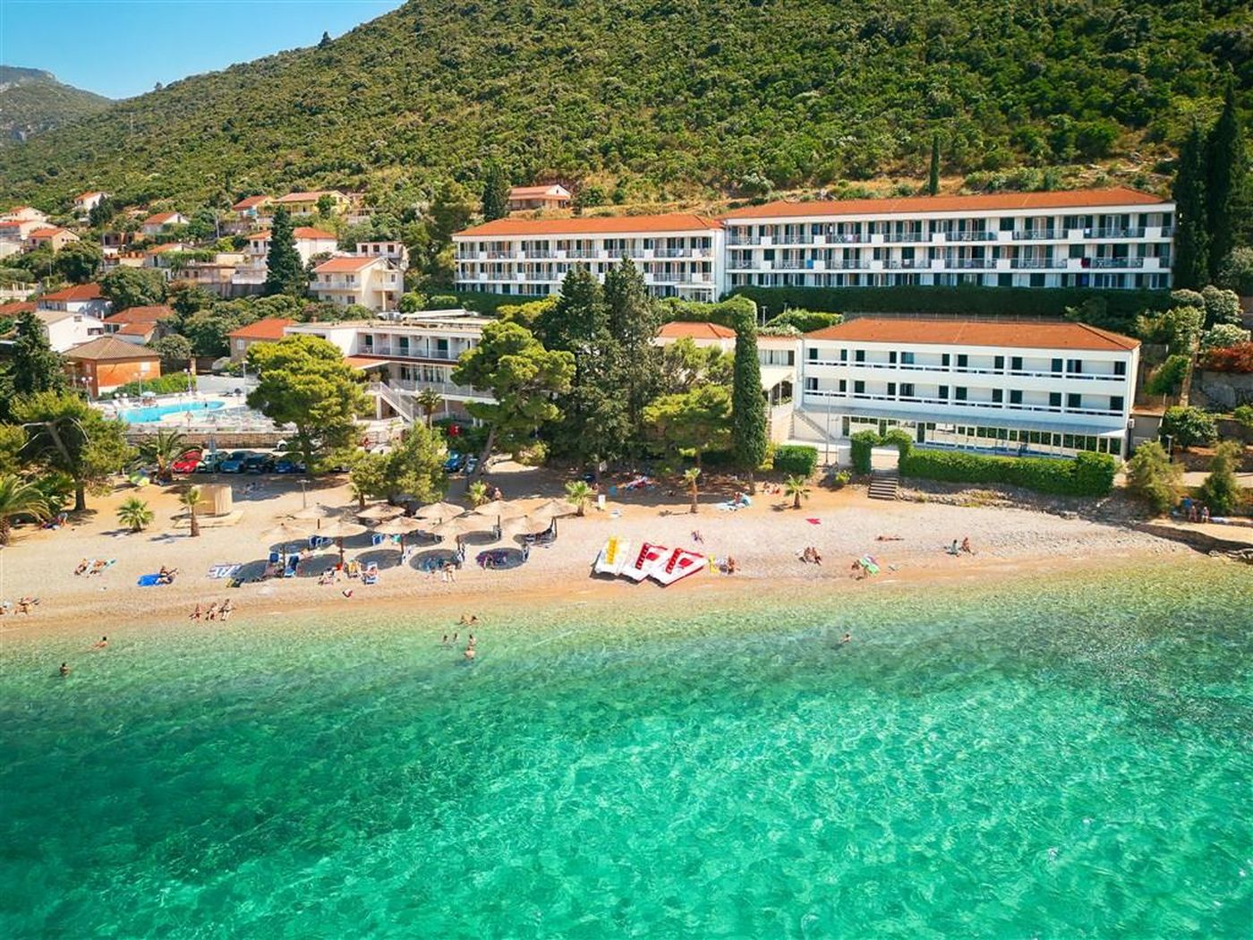 1. Hotel Faraon