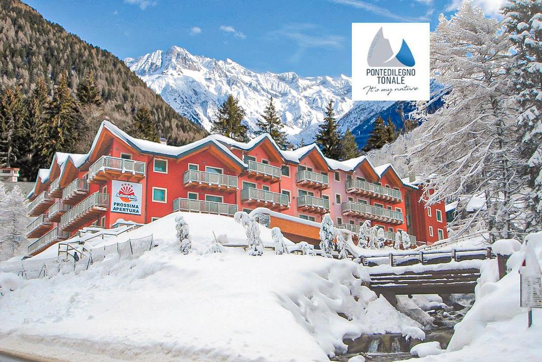 Adamello Resort – 6denní lyžařský balíček se skipasem a dopravou v ceně****