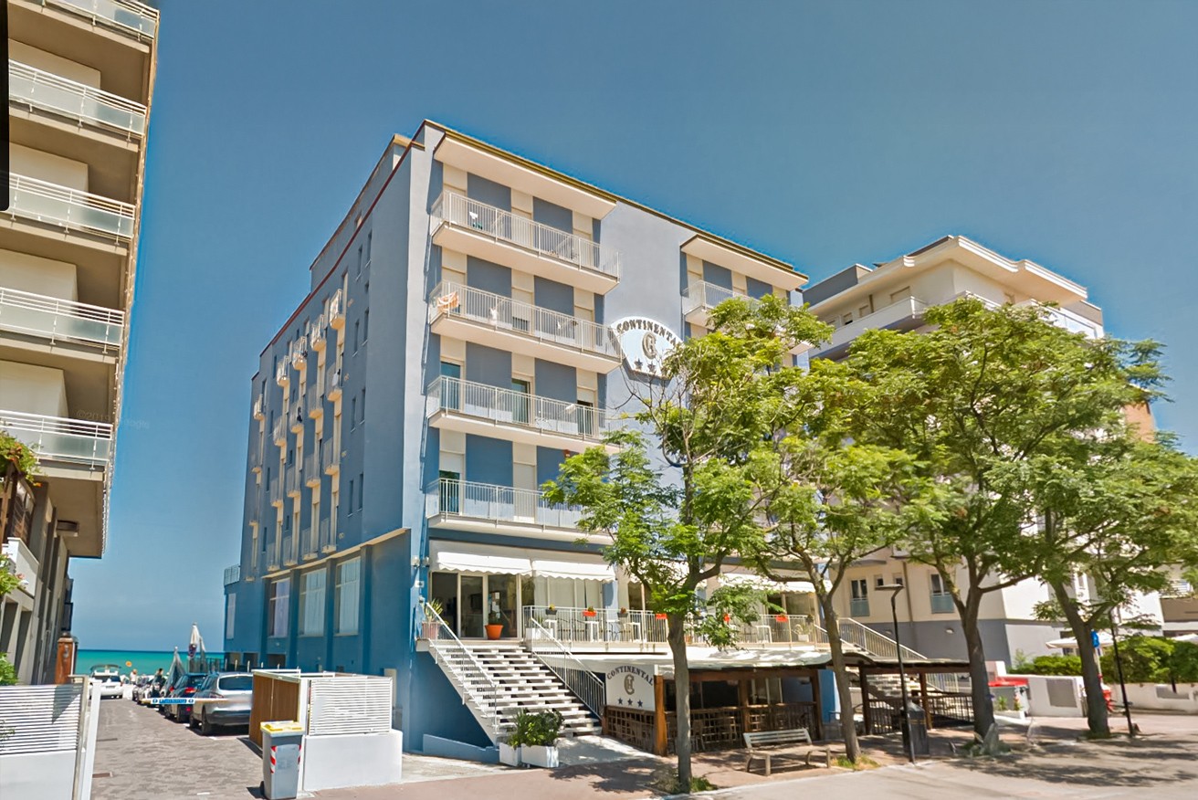 1. Hotel Continental
