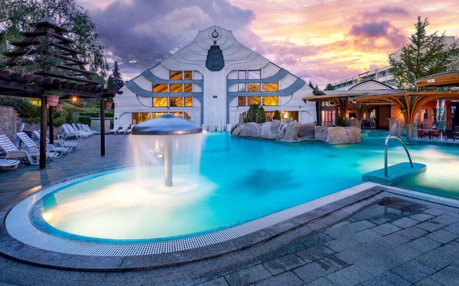 1. Hotel Carbona Thermal Spa