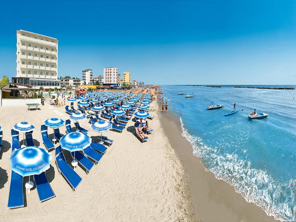 1. Hotel Rex