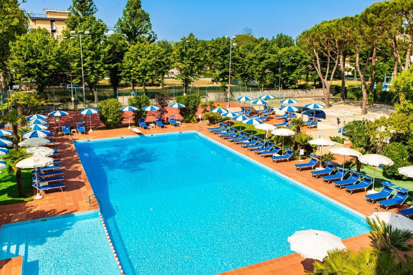 1. Hotel Ambasciatori