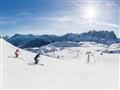 40. Hotel Arnica – 6denní lyžařský balíček s denním přejezdem, skipasem a dopravou v ceně****