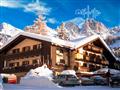 1. Hotel Arnica – 6denní lyžařský balíček s denním přejezdem, skipasem a dopravou v ceně****