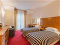 6. Ramada Hotel & Suites - zimní zájezd se skipasem v ceně****