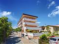 1. Residence Pagoda***
