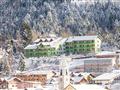 3. Hotel Costa Verde – 6denní lyžařský balíček s denním přejezdem, skipasem a dopravou v ceně***