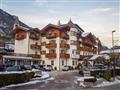 2. Hotel Du Lac Molveno - 5denní lyžařský balíček se skipasem a dopravou v ceně***
