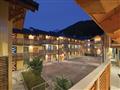 8. 6denní zájezd (denní přejezd), polopenzí a skipasem v ceně – Adamello Resort****