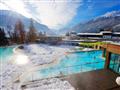 19. Hotel Girasole - 6denní lyžařský balíček se skipasem a dopravou v ceně***