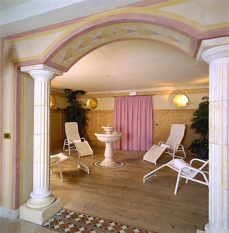 12. Hotel Crepes de Sela