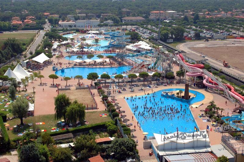 12. Apartmány Riviera Beach