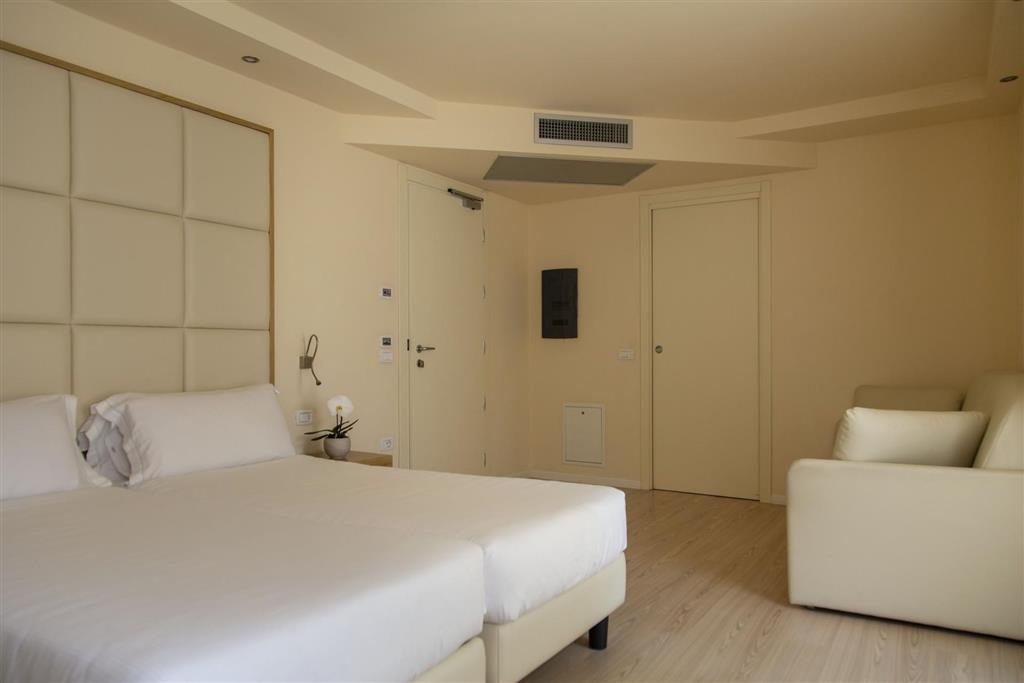 5. Hotel Antico Borgo