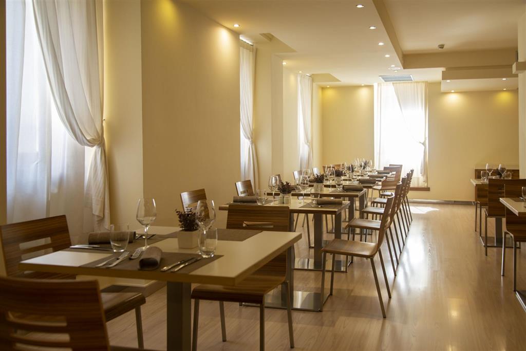 8. Hotel Antico Borgo