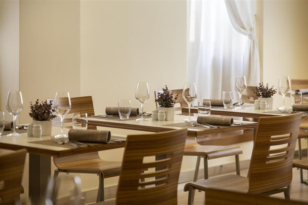 7. Hotel Antico Borgo