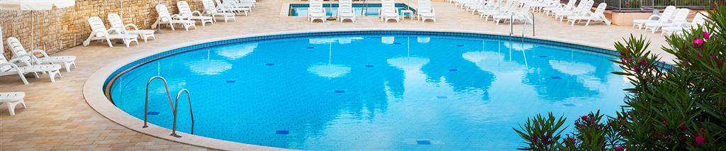 14. Hotel Miramar