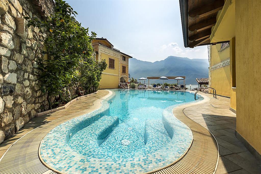 12. Hotel All'Azzurro