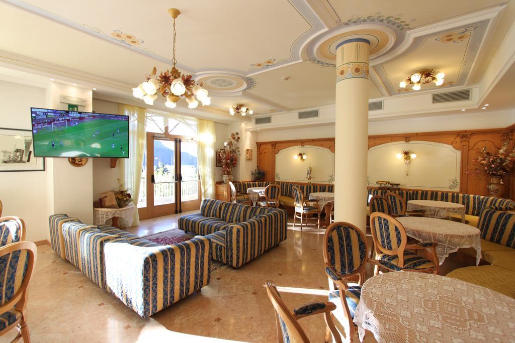 8. Hotel Europa