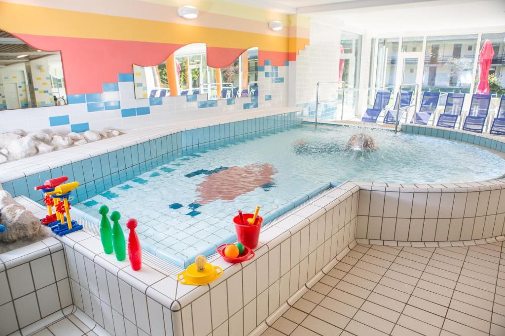 14. Hotel Kompas (se skipasem)
