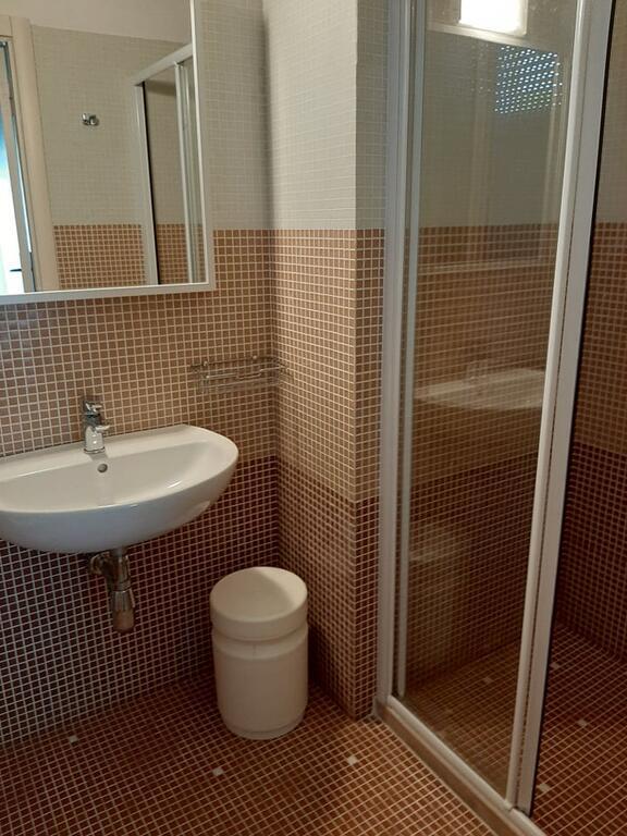 6. Hotel Arno
