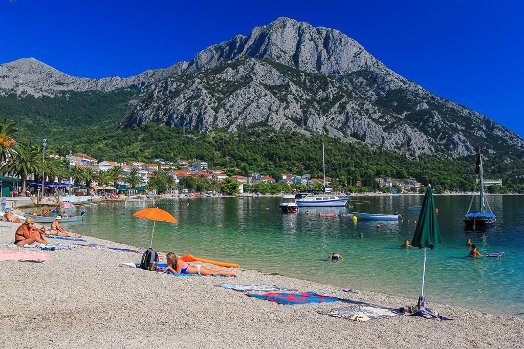 17. Hotel Oaza