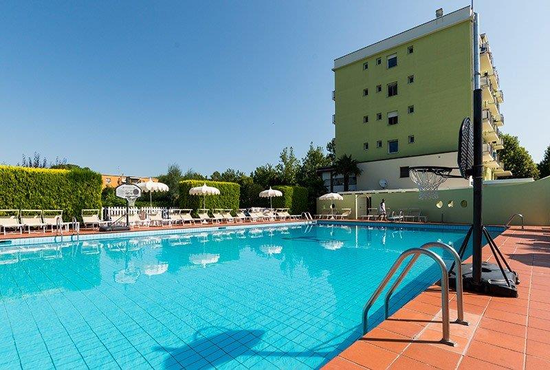 2. Hotel Sabrina