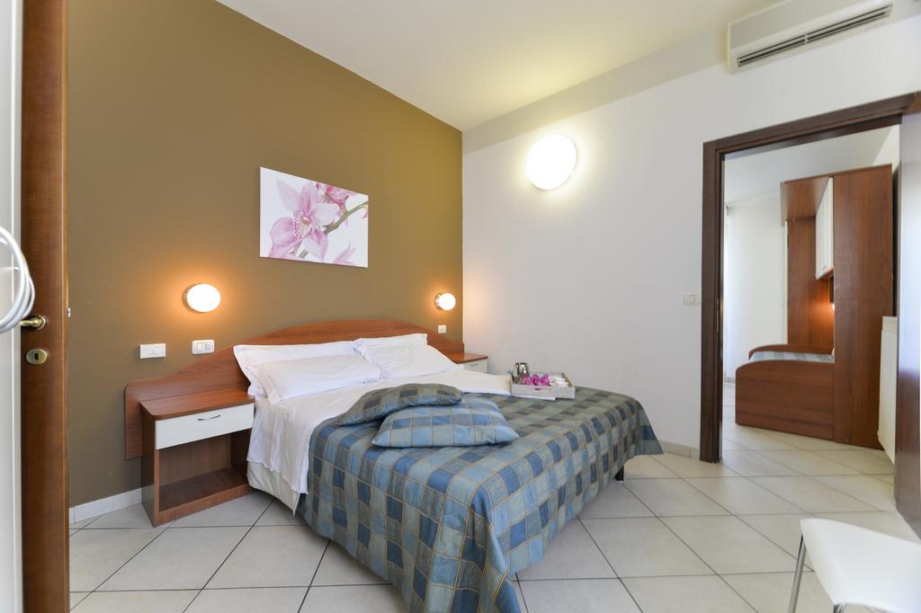 6. Residence Riviera
