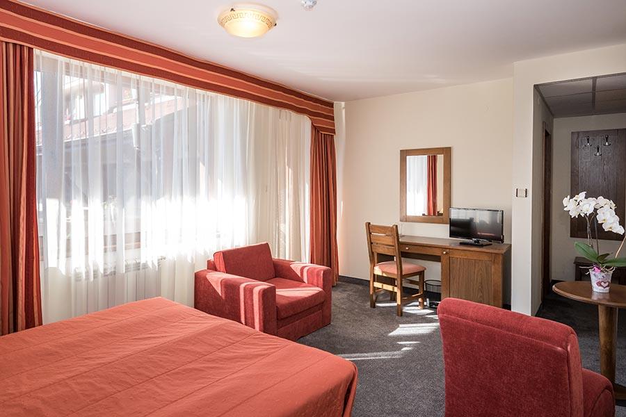 5. Hotel Evelina Palace
