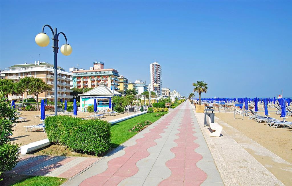 20. Hotel Serenella