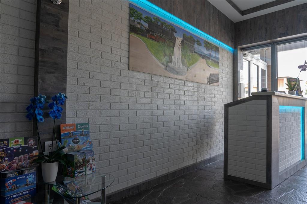 8. Hotel Atico