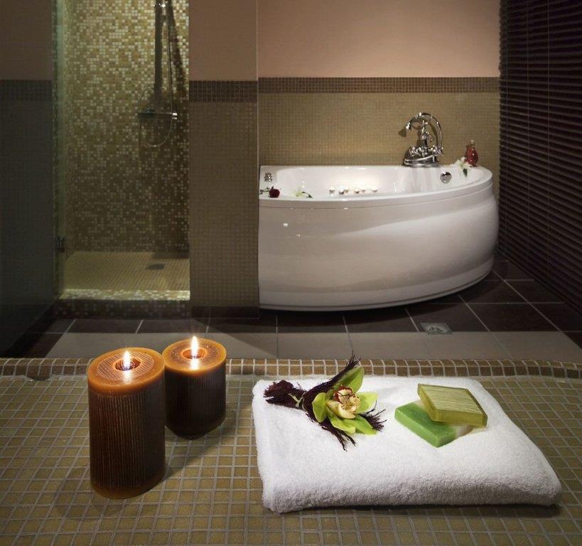 11. Hotel St George Ski & Holiday