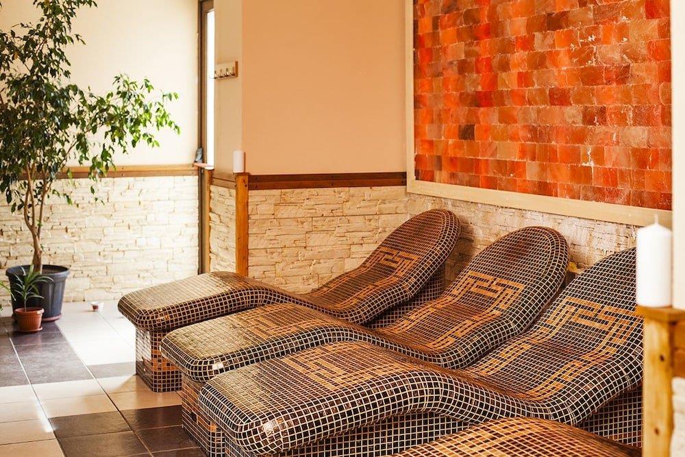 15. Hotel St George Ski & Holiday