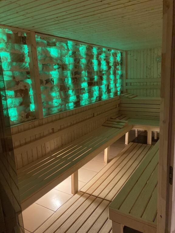 18. Hotel St George Ski & Holiday