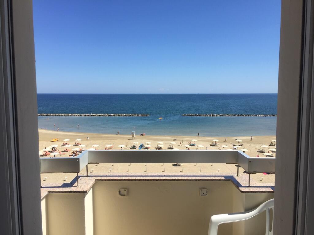 6. Hotel  Adriatica