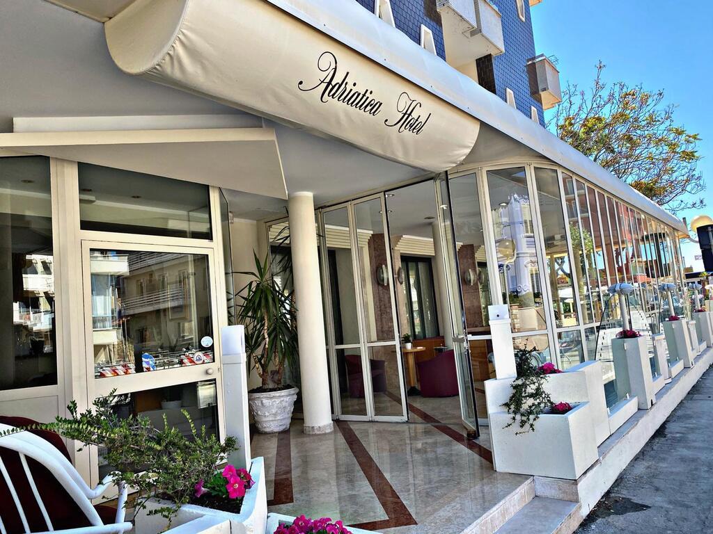 2. Hotel  Adriatica