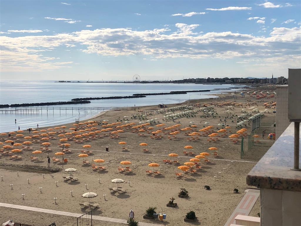 13. Hotel  Adriatica