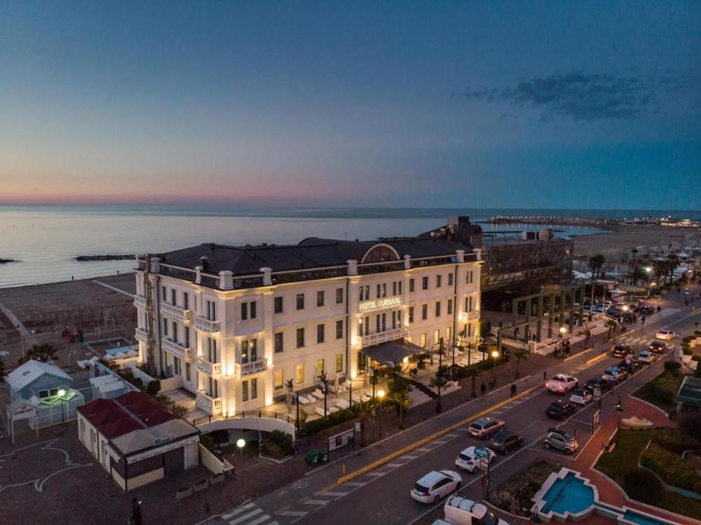 1. Hotel Kursaal