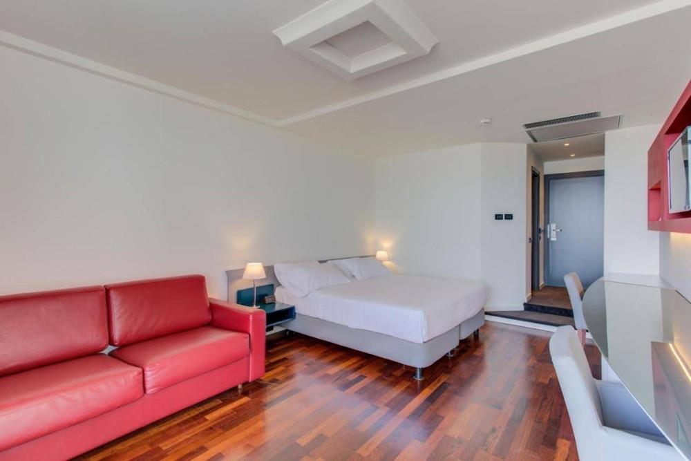 7. Hotel Kursaal