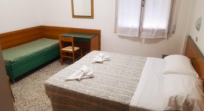 2. Hotel Cortina