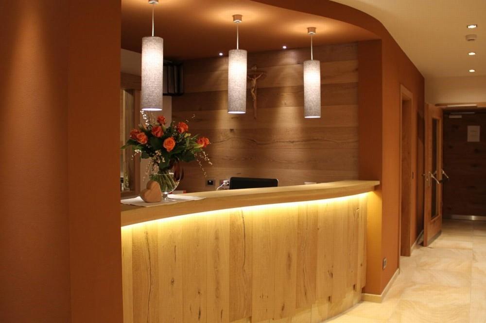 8. Hotel Belvedere