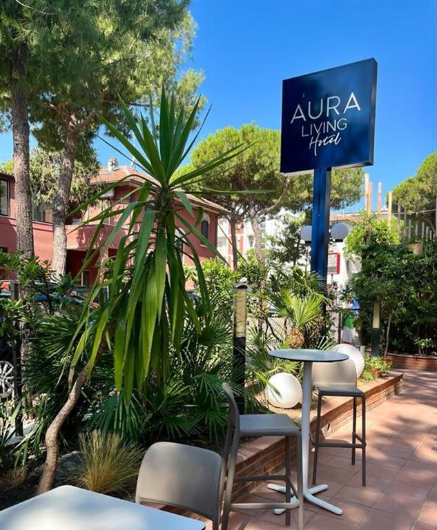 3. Hotel Aura Living