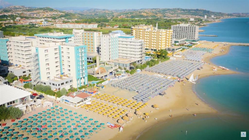 38. Bluserena Majestic s light all inclusive