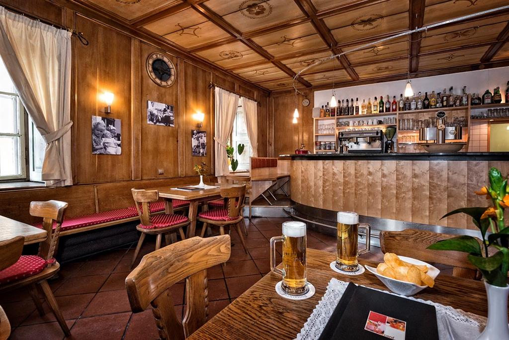 19. Historic Hotel Emma