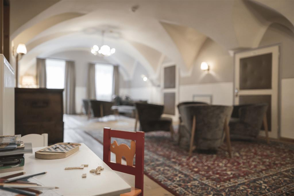 34. Historic Hotel Emma