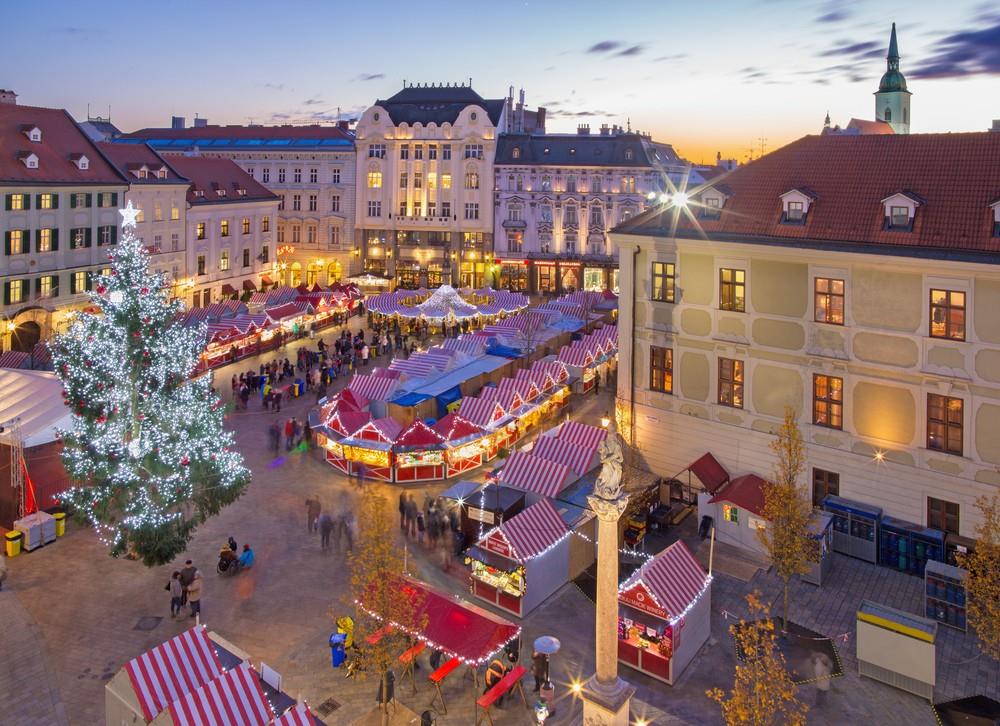 Adventní trhy v Bratislavě