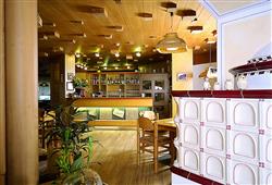 10. Hotel Crepes de Sela