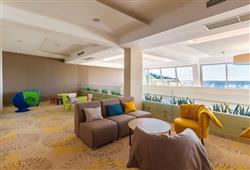 23. Hotel Plavi