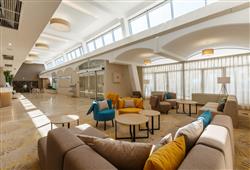 22. Hotel Plavi