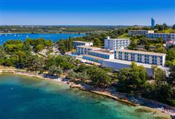 4. Hotel Plavi