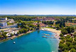 27. Hotel Plavi